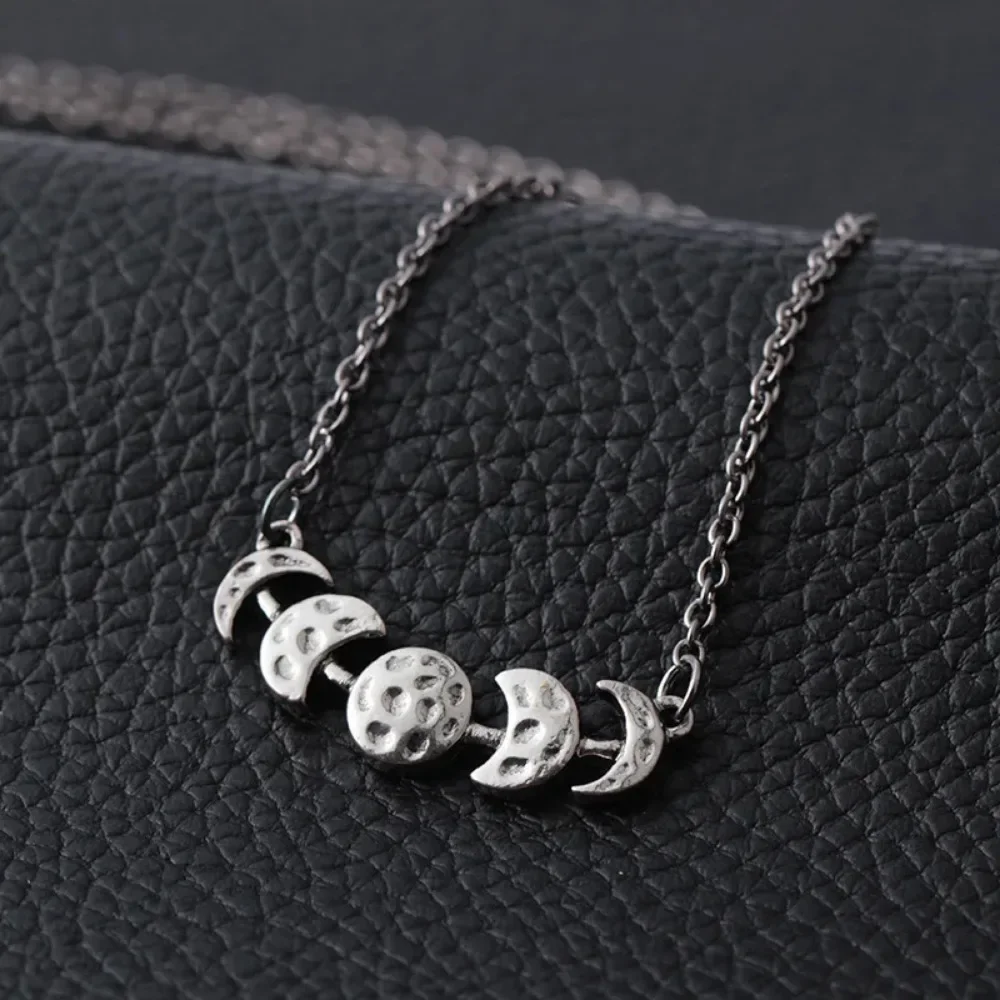 Vintage Celestial Moon Phase Necklace Pendant Bohemian Gothic Hip Hop Rock Witch Short Necklace Street Niche Party Accessories