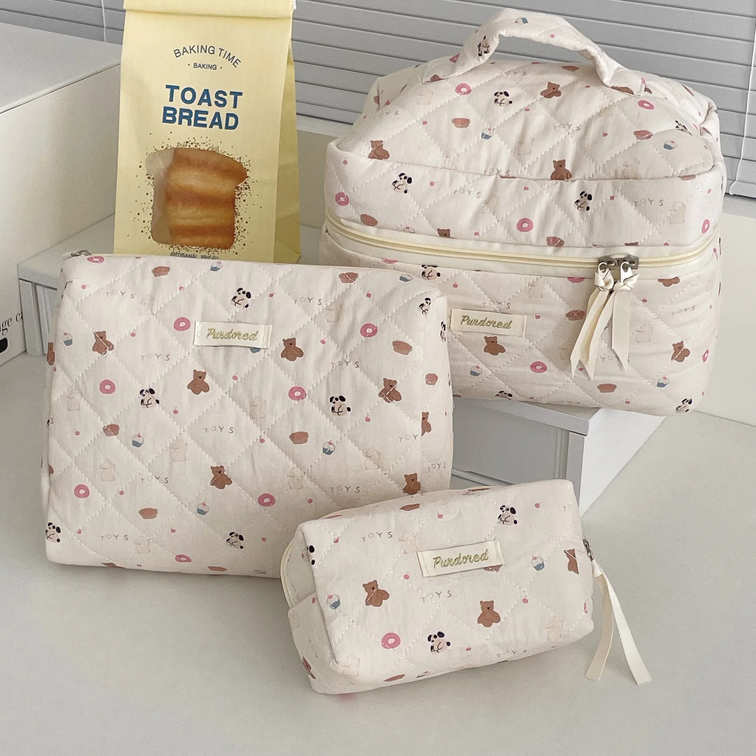 Cute Donut Bear Women's Cosmetic Bags Large Capacity Portable Ladies Travel Storage Bag Outdoor Female Makeup Case Handbags