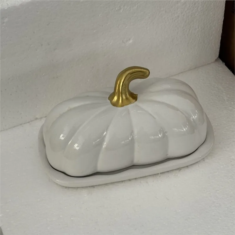 

White Ceramic Pumpkin Shaped Butter Dish With Cover Dim Sum Cake Dish Home Kitchen Multi-purpose Butter Box Cheese Plate ZG299