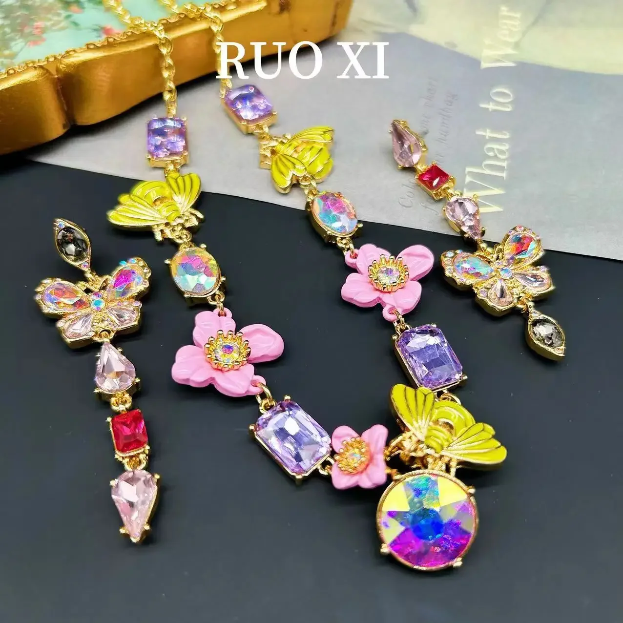 New Fashion Mid-Ancient Vintage Flower Butterfly Bee Animal Sweet Enamel Light Luxury Necklace Earrings