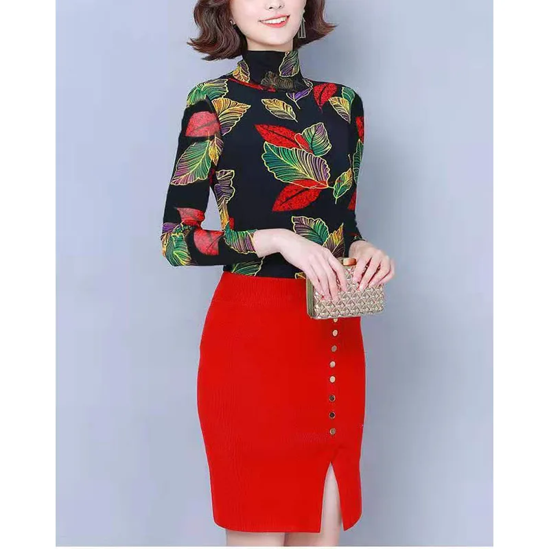 2023 New Autumn and Winter Fashion Minimalist Printed Westernized Mother\'s Outfit Long Sleeved Temperament Slim Fit Warm Top