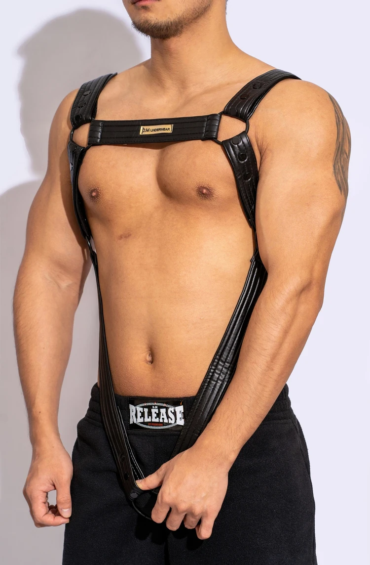 D. M Men's Underwear, Sexy and Sexy, T-shaped Fashion, Sexy Rings, Suspenders, Shoulder Straps, Buttons, Detachable Leather PU