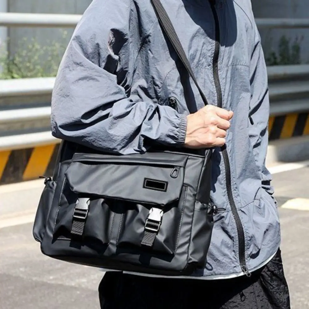 

Large Capacity Men Crossbody Bag Square Japanese Style Casual Messenger Bag Harajuku Lightweight Single Shoulder Bag Streetwear