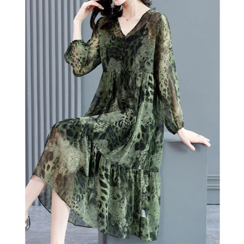 Vintage Elegant Leopard Print Button Two Piece Sets Dresses Autumn 2022 New Wrist Sleeve V-Neck Loose Midi Dress Ladies Clothing
