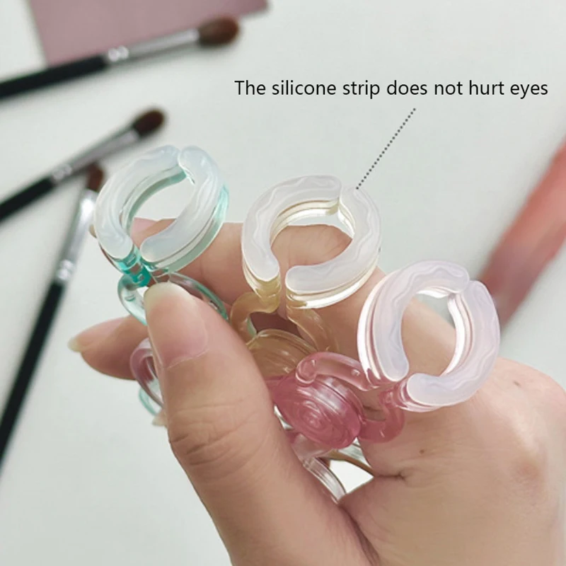 Women Contact Lenses Wearing Aids Hassle-Free Contact Insertion Tool Portable Eye-Opening Clips Tool Eyelid Stretcher Accessory