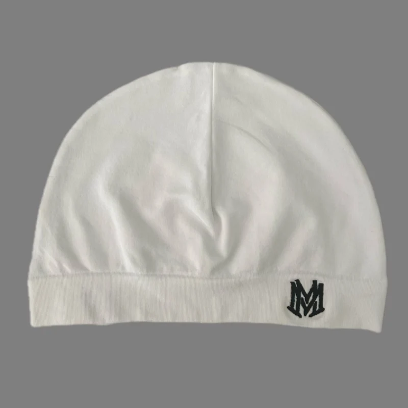 حرف M قبعة جمجمة مطرزة رقيقة تمتد قبعة صغيرة للرجال النساء أزياء الشارع الشهير الرياضة الجري ركوب الدراجات في الهواء الطلق أغطية الرأس #3