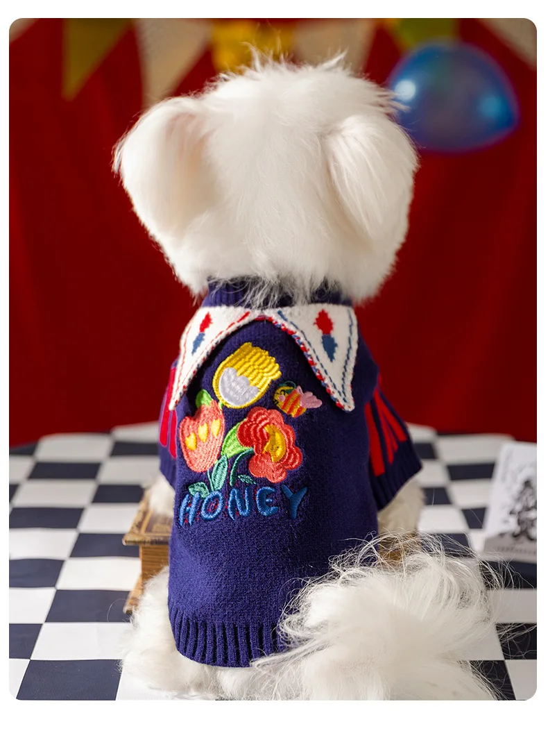 Maglione da clown per animali domestici ricamato rosa Morbido e confortevole maglione a quadretti per cani Cappello lavorato a maglia per animali domestici Vestiti caldi per cani invernali per cani gatti