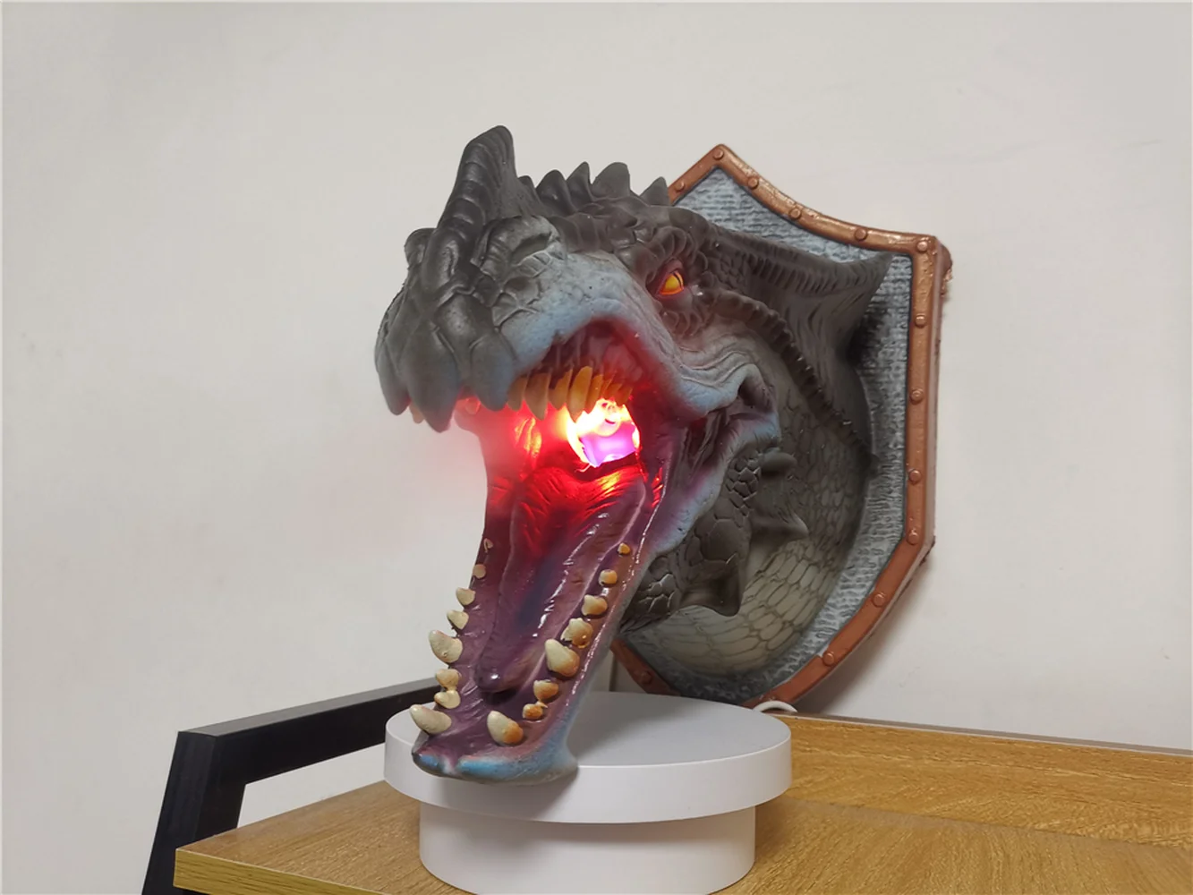 Dragon Legends Prop 3d ścienny dinozaur dym światło ściana rzeźba artystyczna kształt statua Home Decor Room Halloween Decoration