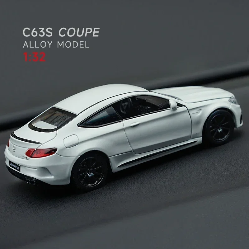 

Diecast 1:32 Alloy Model Car Miniature Benz-AMG C63S Coupe Metal Vehicle Collected Gift for Children Christmas Toys Boys Hottoys