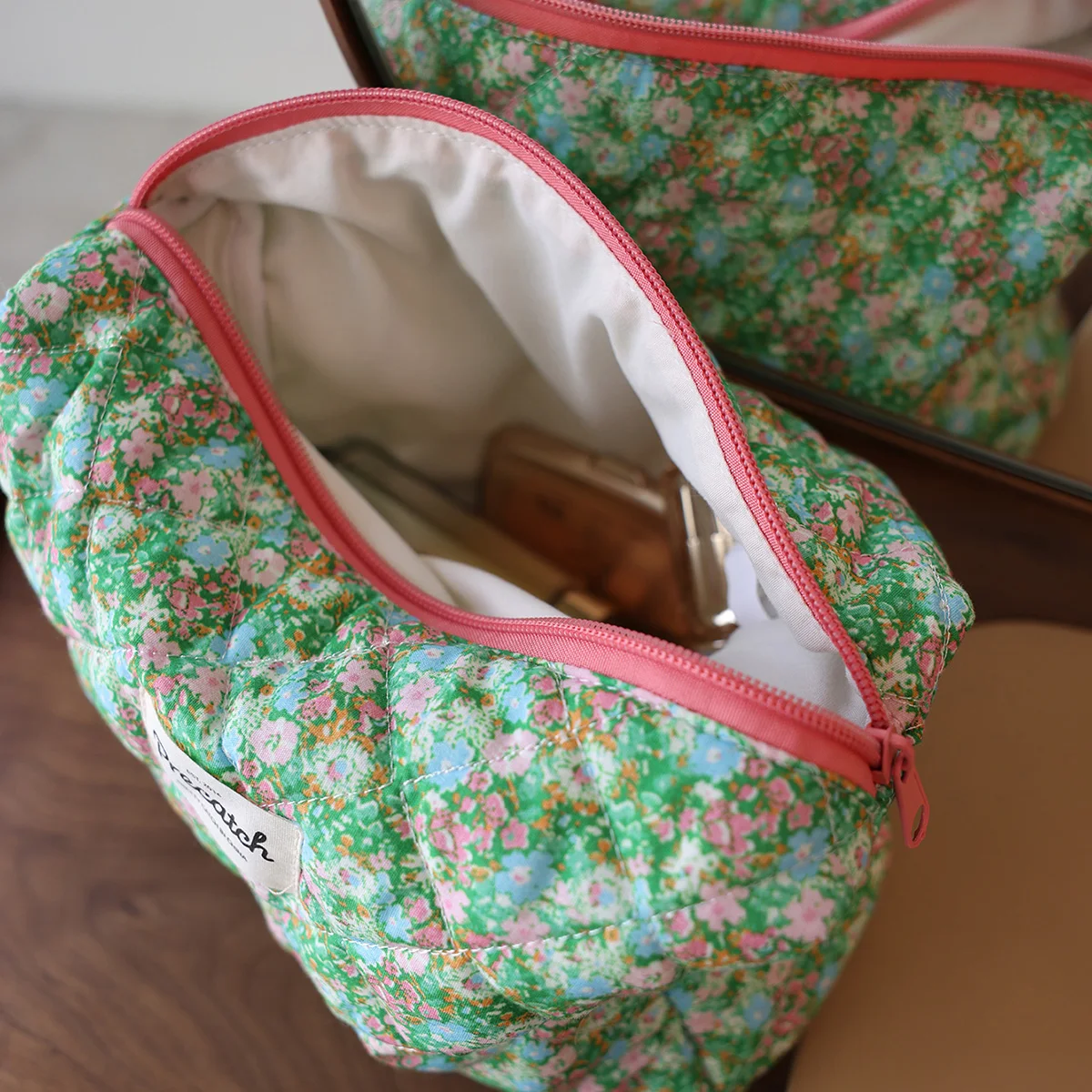 Flower Pattern Stitched Cosmetic Bag Organizer Makeup Bag Floral canvas Large capacity Travel