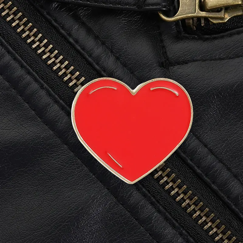 Classic Red Heart Enamel Pin Gold Plated Edge Simple Love Brooch for Anniversary Backpack Jacket Hat Decoration