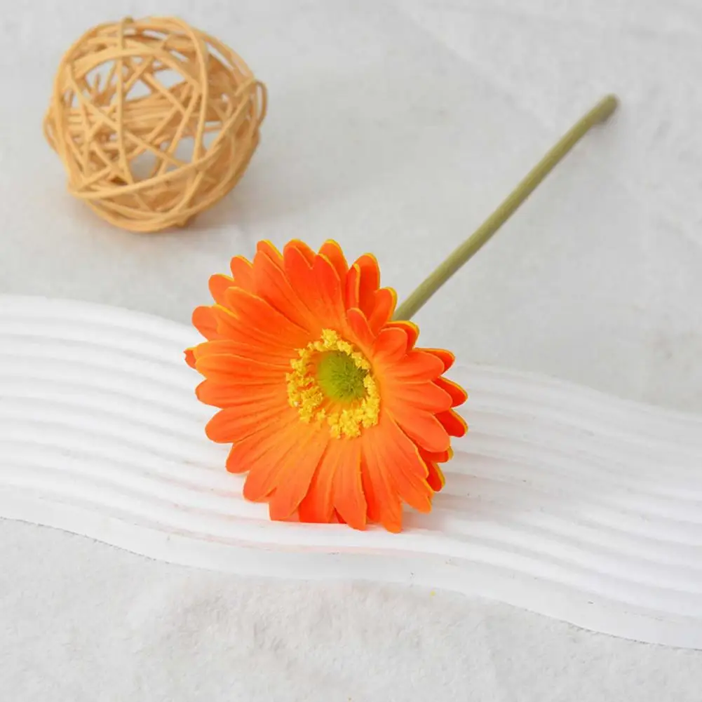 Long-lasting Artificial Blooms Artificial Gerbera Flowers Realistic Artificial Gerbera Jamesonii Silk Flower with Stem for Home