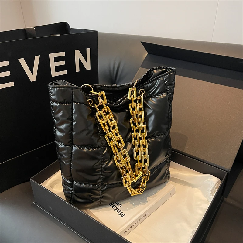 Fashionable Large Capacity Commuter Women's Bag Underarm Bucket Bag Single Shoulder Bag for Students And Young People