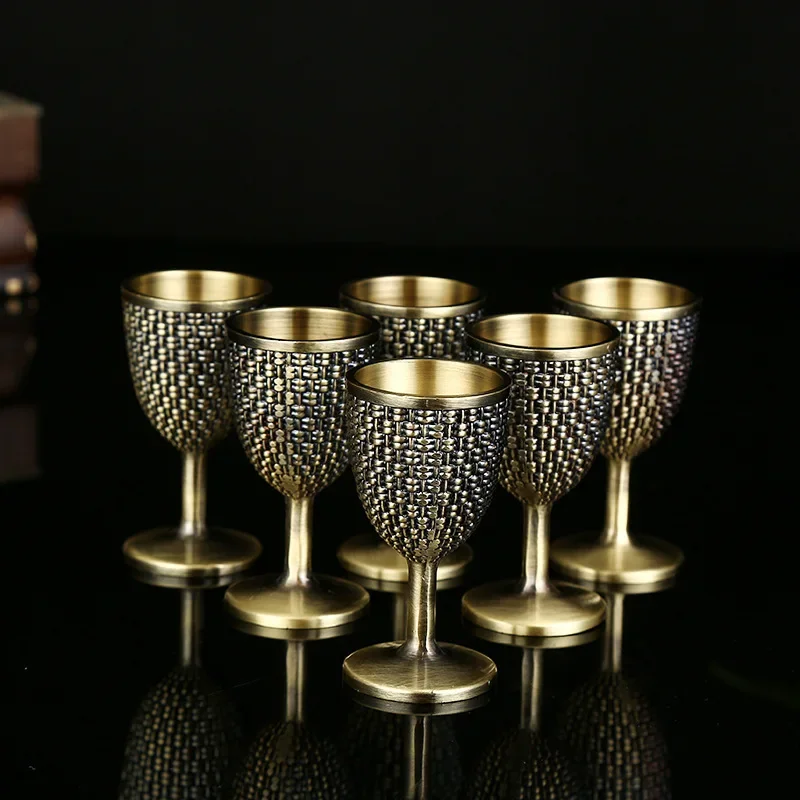 Vintage Metal Wine Glass Champagne Glasses Beverage Goblet Cocktail Cup Medieval Style for Bar Wedding Party Home Decoration