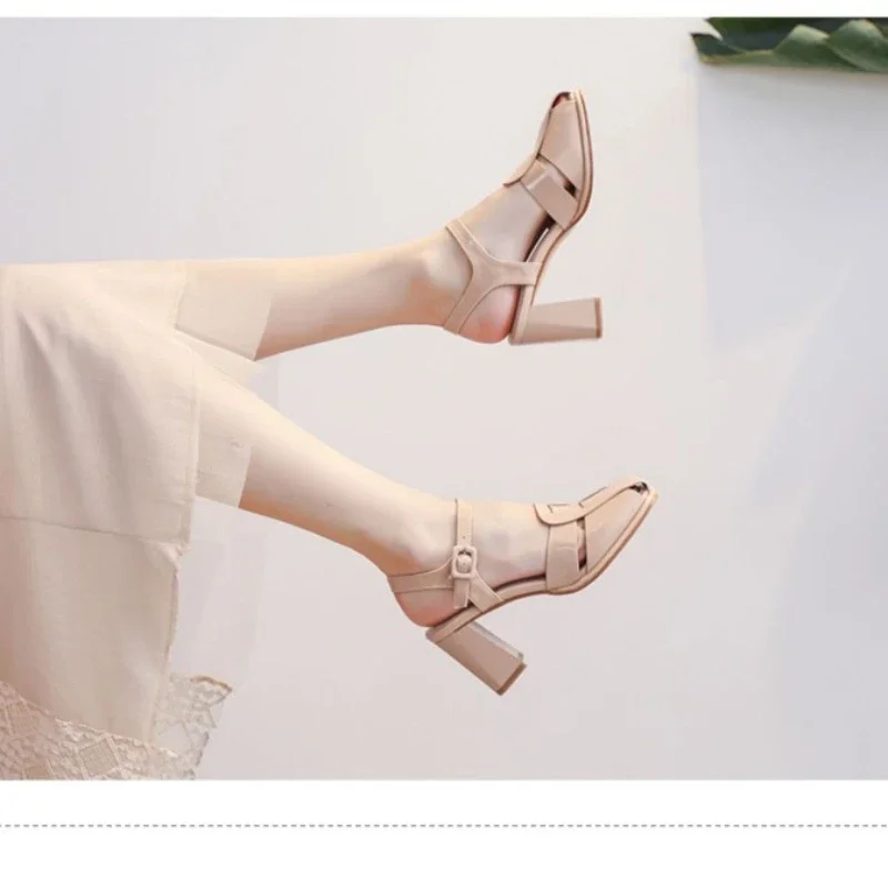 8CM Vintage Closed Toe Thick Sole Sandals Women Breathable Summer Cut-out Shoes Female New Fashion Woman Gladiator High Heels