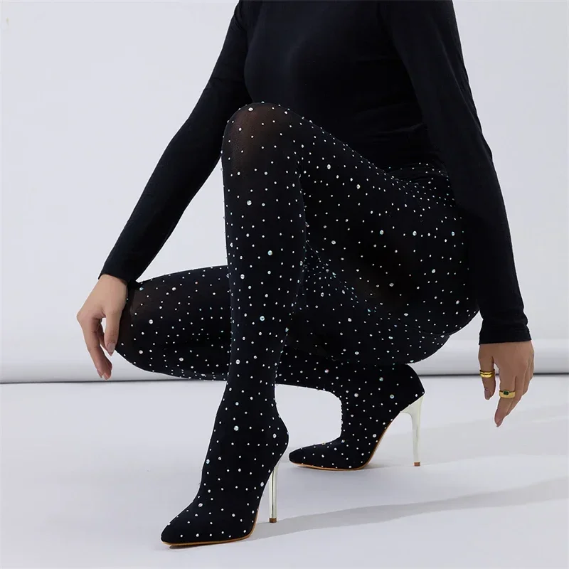 

Aneikeh уютные сапоги выше колена из эластичной ткани, женские туфли на тонком каблуке для танцев на пилоне, сексуальные дизайнерские брюки с кристаллами, длинные ботильоны
