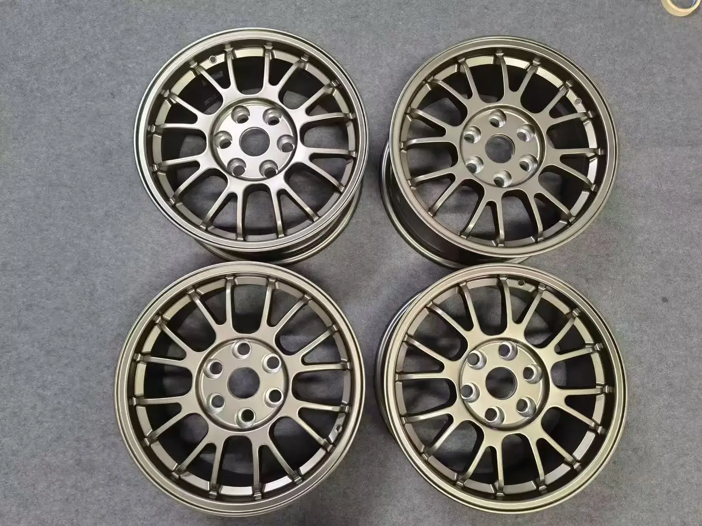 4 pieces of 17-inch 6×130 high-quality forged wheels for Toyota Hiace H300 (2019-2027)
