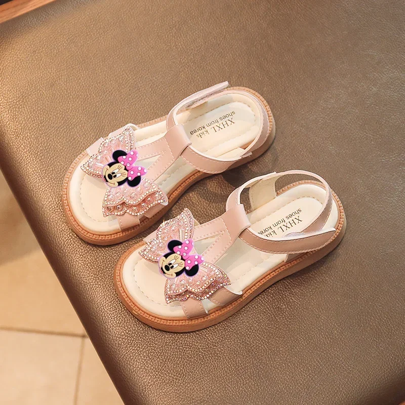 Sepatu putri anak perempuan, Disney Mickey Mouse Minnie, baru, sandal anak perempuan sol lembut musim panas pita kupu-kupu mode mutiara