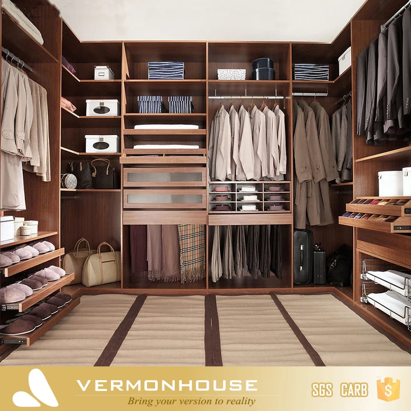 Modern-Style Fancy Walk In Wardrobe Closet