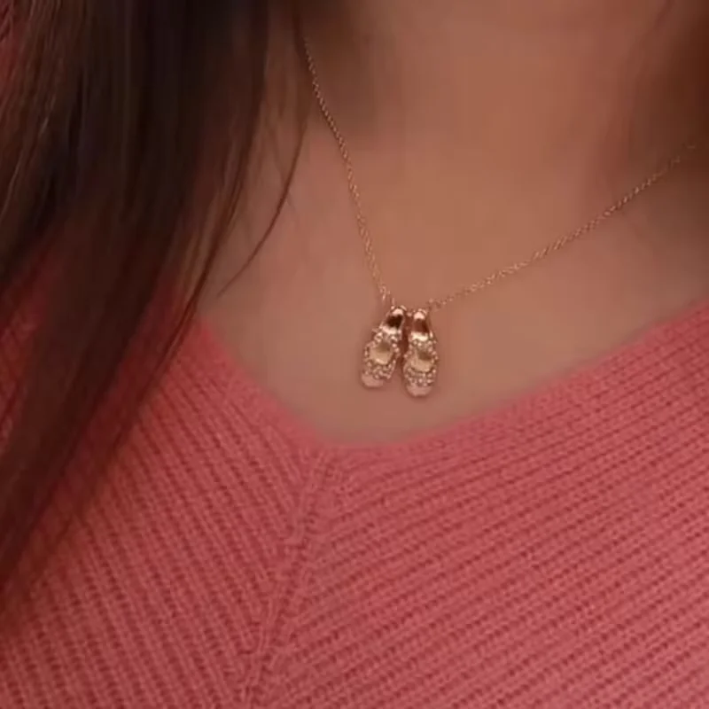 2D Flat Women's Elegant Ballet Flat Necklace – Miniature Ballerina Pendant With Ankle Strap Design, Delicate Chain Suitable For