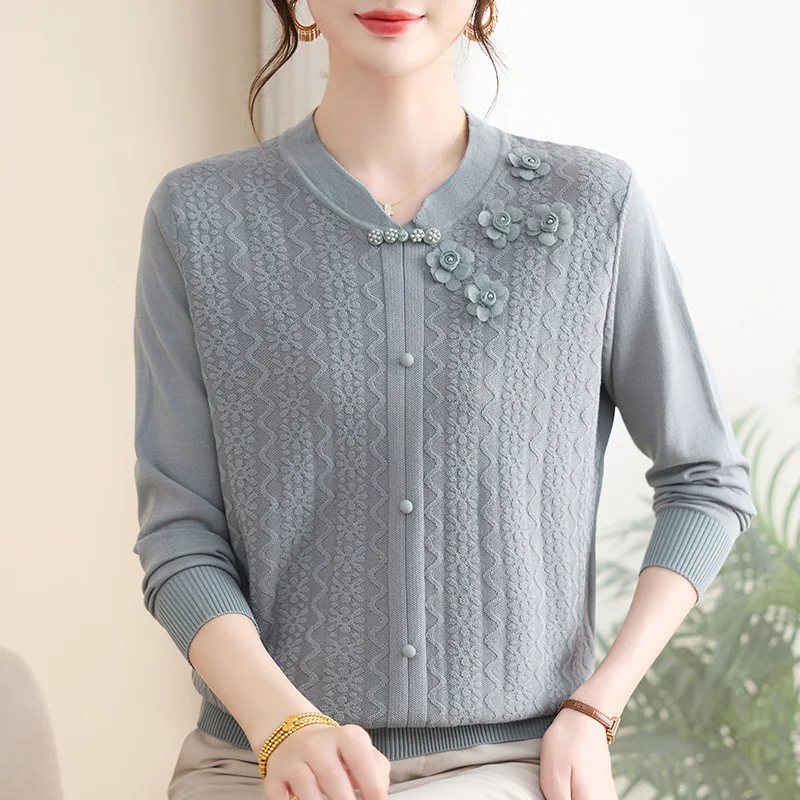 Woman Clothing New V Neck Long Sleeve Tops Spring Autumn Pullover Sweater Elegant Buttons Knitwear Blouse Mother Pull Jumper