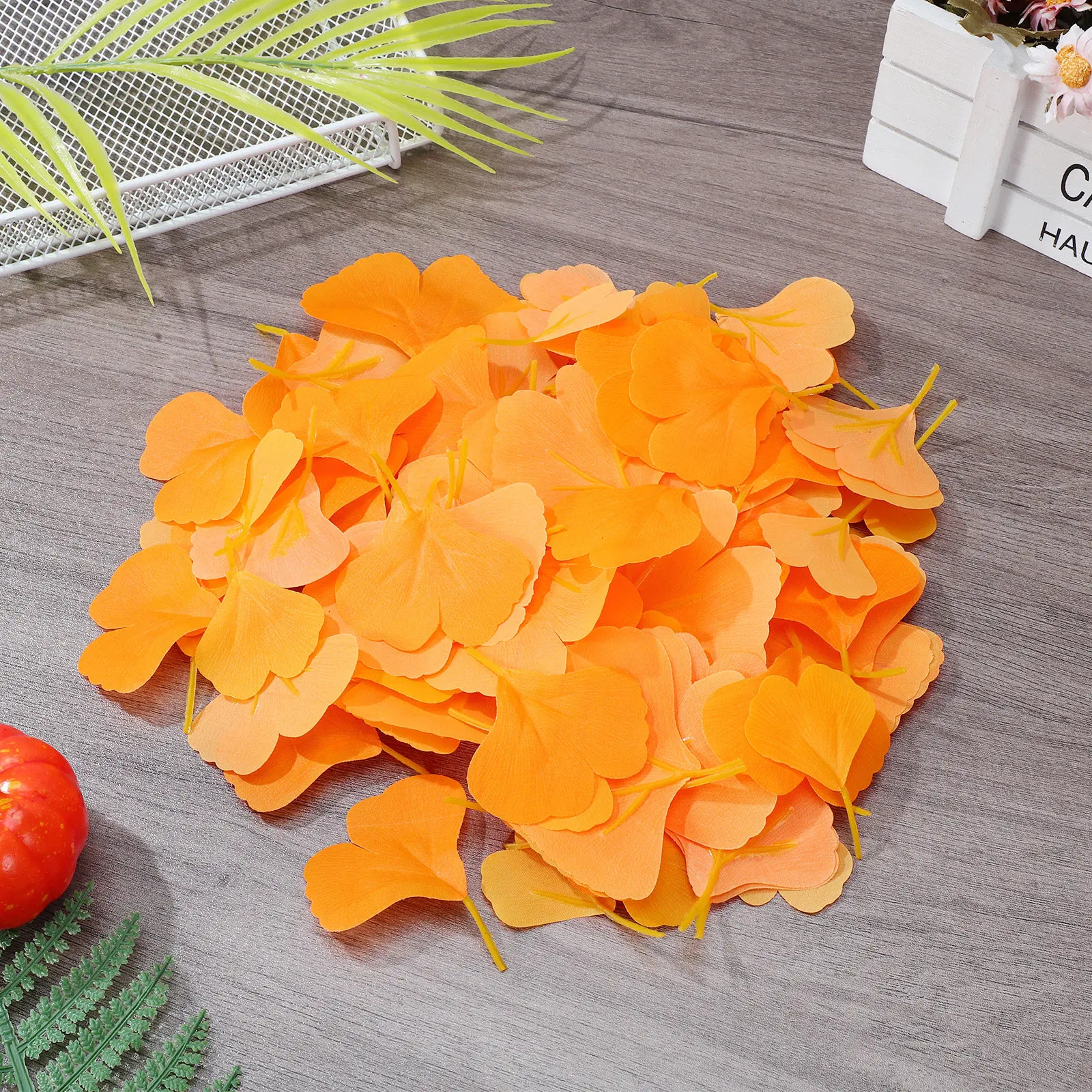 

100Pcs Fake Ginkgo Leaves Simulation Artificial Fall Leaf Decorations Wedding Party Supplies Table Scatter Decor