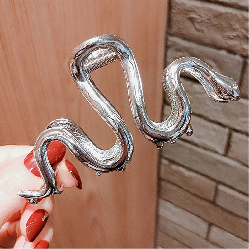 Ruoshui Woman Luxury Silver Snake Design Hair Claws Ladies Fashion Washing Face Hair Clips Hairpins Girls Metal Hair Accessories