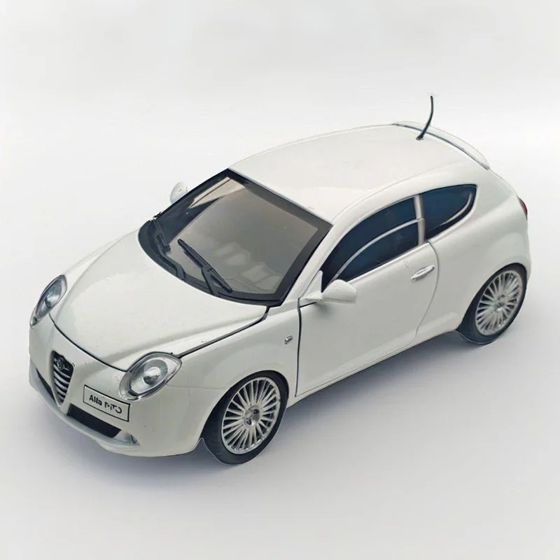 

1:24 Alfa Romeo MITO SUV Alloy Sports Car Model Diecast Metal Racing Vehicles Car Model High Simulation Collection Kids Toy Gift