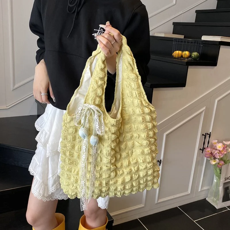 

Popular Women's Crossbody Bag In Leather, Elegant And Classic Design, Luxury Messenger Handbags From Famous Designer