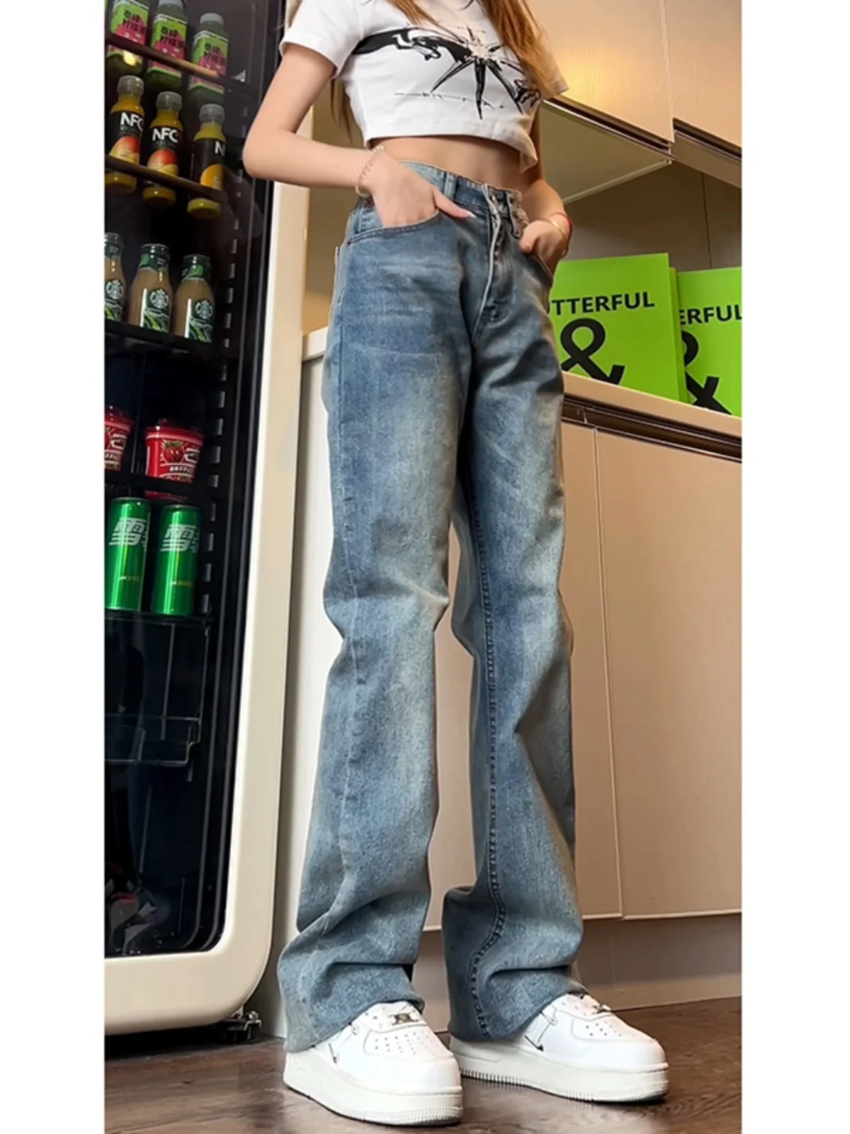 

Light Blue Straight Leg Jeans Men's Women's Spring High Waist Upade Version American High Street Vibe Wear Resistant Jeans