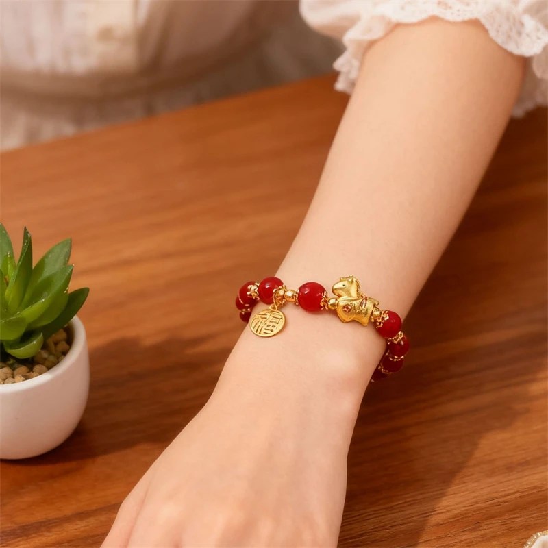 السنة الجديدة محظوظ الحصان سوار مُزين بالخرز للنساء أنيقة الخرز الأحمر فو رسالة أساور ساحرة 2026 مهرجان صيني مجوهرات هدايا #2