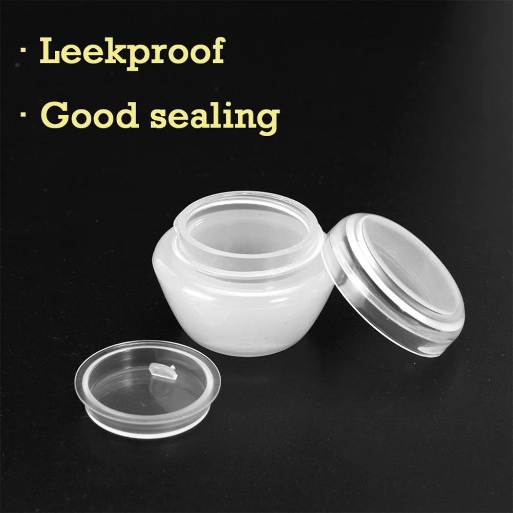 

100Pcs Mushroom Style Transparent Cream Containers Sealed Jars for Makeup Balms Creams Ointments Travel Makeup Containers