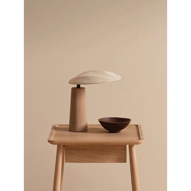 Table lamp solid wood bedroom bedside Japanese-style simple living room study homestay tea room log hotel decoration