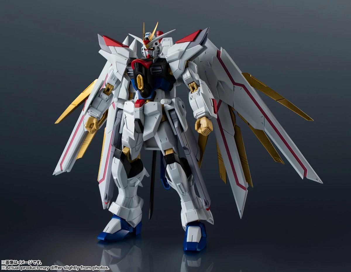 Original In Stock BANDAI GUNDAM UNIVERSE Mobile Suit Gundam Seed Freedom Mighty Strike Freedom Gundam Figure Anime Model Toy