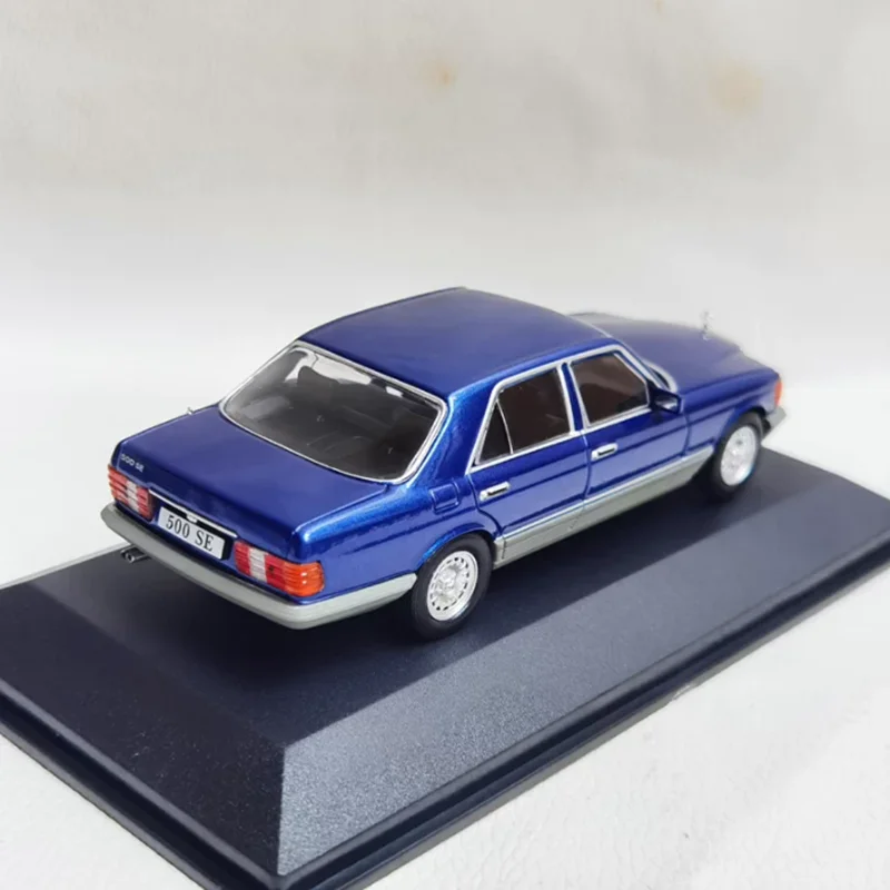 IXO 1/43 스케일 500 SE 1979 합금 시뮬레이션 자동차 모델 정적 수집품 장식용 휴일 선물 장난감 기념품