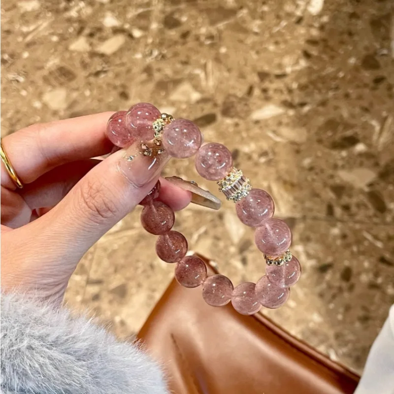 

Natural Strawberry Crystal Bracelet Women's Fashion Light Luxury Lucky Bracelet Niche Design, Gift
