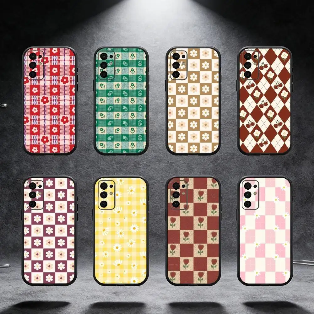 

Grid Pattern Art Phone Case For Samsung S25,S24,S21,S22,S23,S30,Ultra,S20,Plus,Fe,Note,5G Black Cover