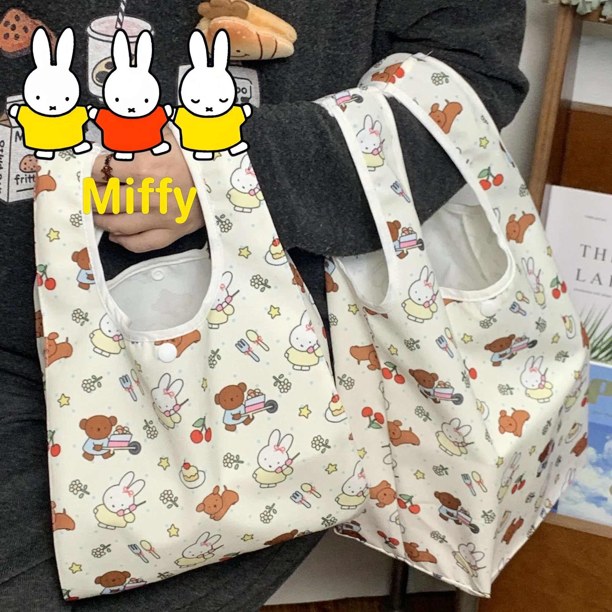 

Kawaii Miffy Shopping Bag Windy Miffy Full-Print Canvas Bag Large Capacity Japanese Cartoon Handheld Commuter Bag