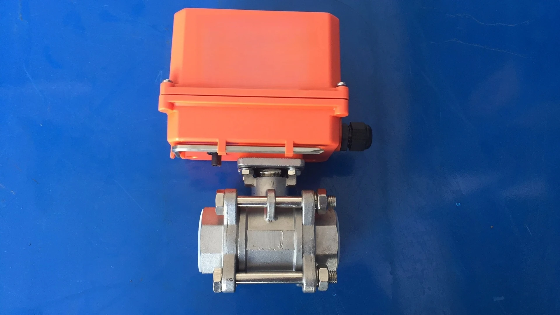 

For Q911f-16p Plastic Head Stainless Steel Threaded Electric Ball Valve Wire Mouth Ball Valve Switch Type DN15 DN32