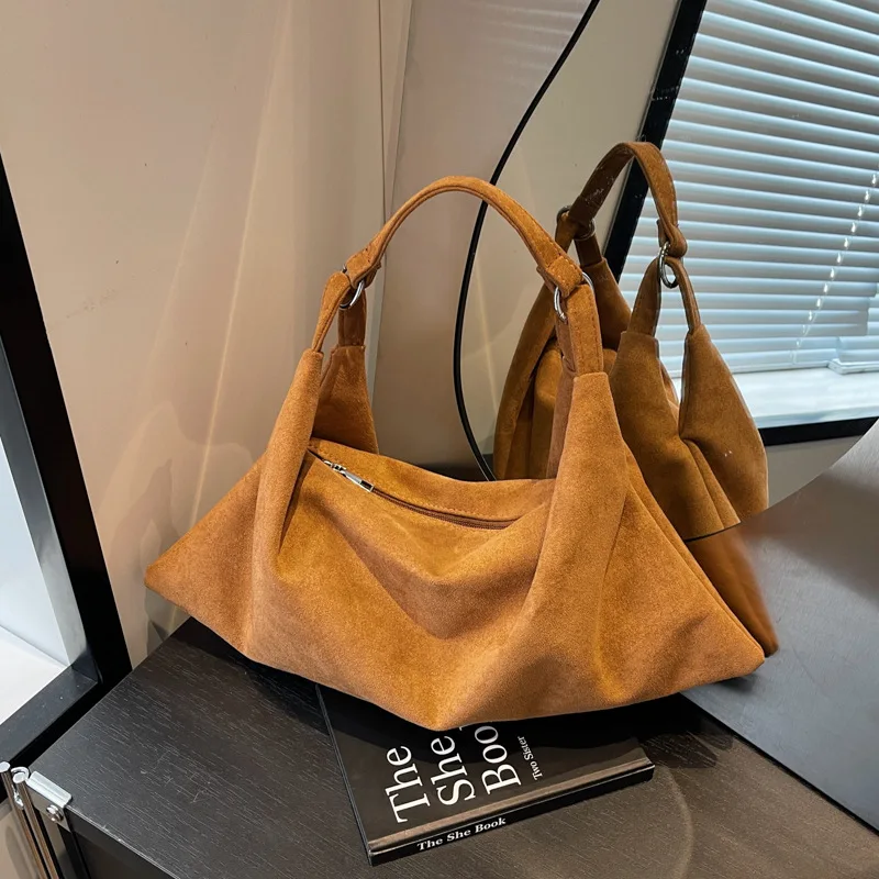 Maillard Halfmoon U… - image