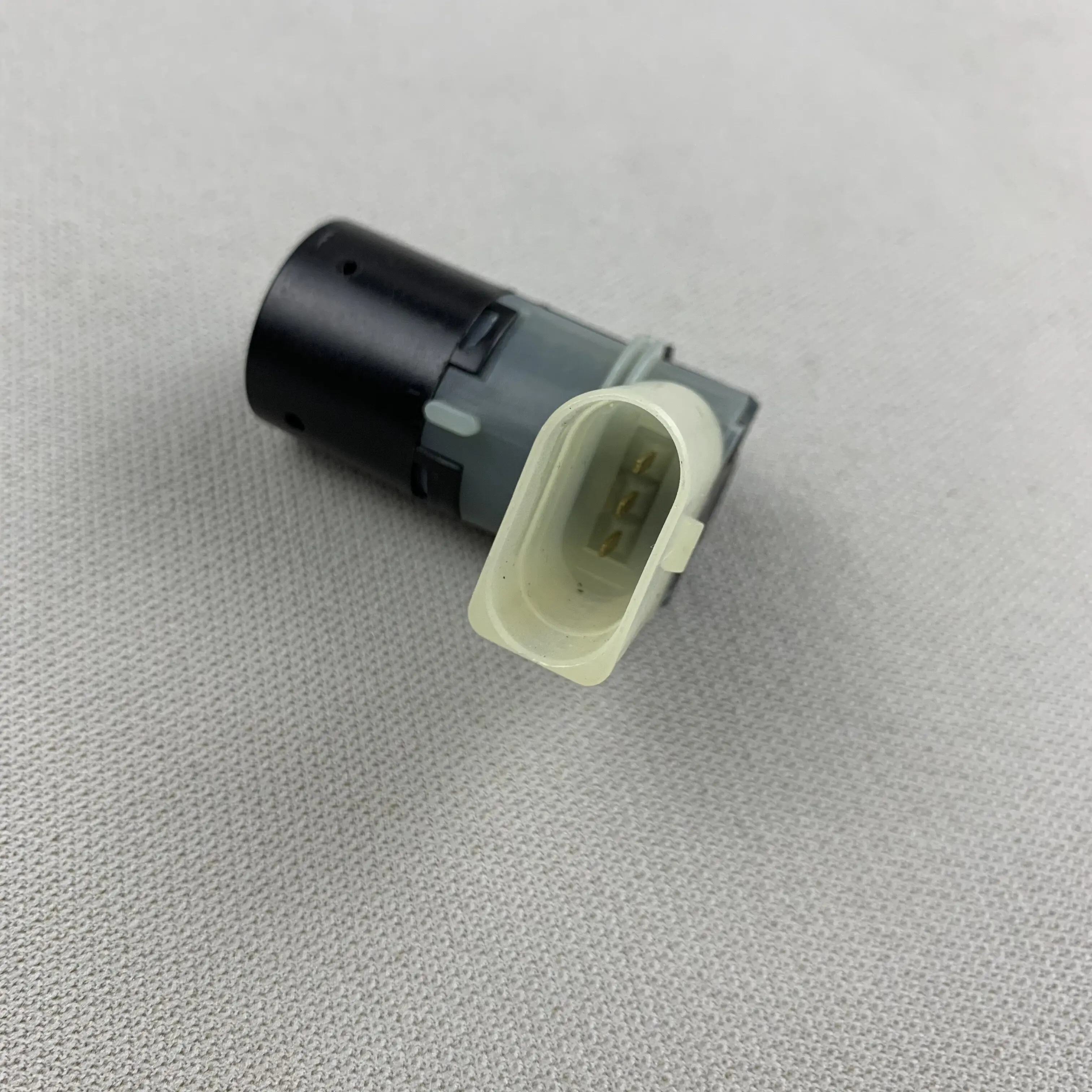 Suitable for A4 A6 A4L A6L A5 Q3 Q5 Q7 A8L Reversing Radar, Front and Rear Radar Probes