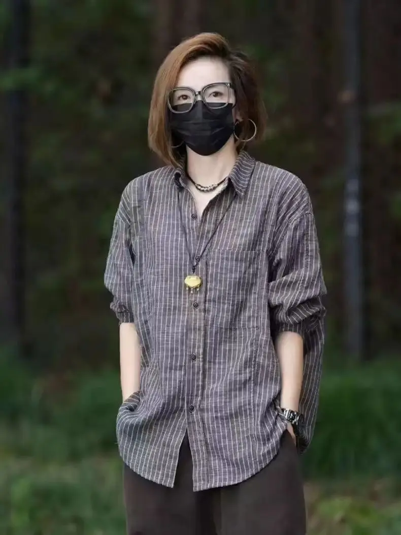 

Spring 2024 Women's Casual irt Stripe Pattern Loose Fit Classic Collar Base Layer Top Commute Sle Long Sve Button...