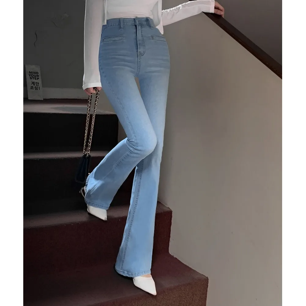패셔너블한 하이웨이스트 슬림핏 플레어 진 라이트 컬러 시리즈 한국 스타일 면 스트레치 데님 봄 가을 여성용 청바지