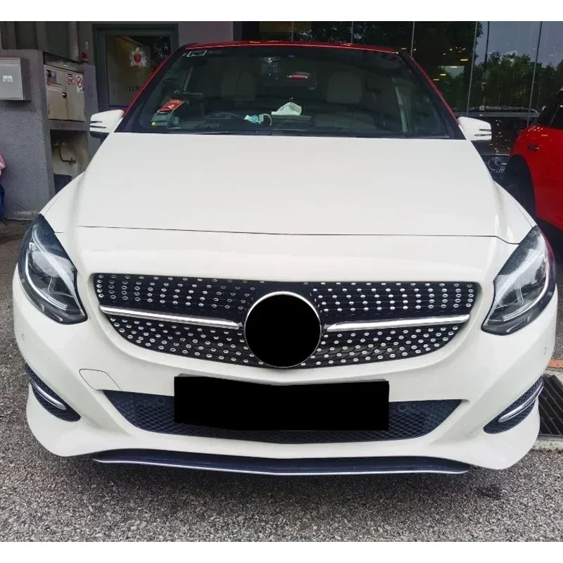 TOPSTH GTR Style Chrome Diamonds Style Front Bumper Grilles For Mercedes Benz B-Class W246 B180 B250 2015-2019