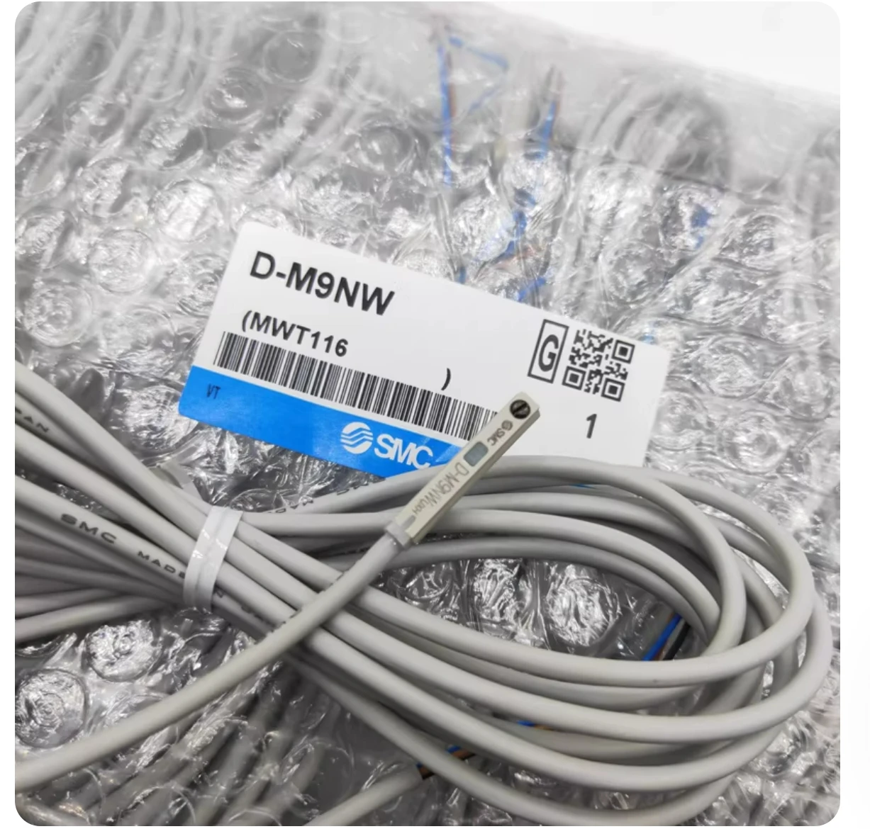 1 piece,   3-meter cable+dual light，   D-M9BW      D-M9NW      D-M9PW