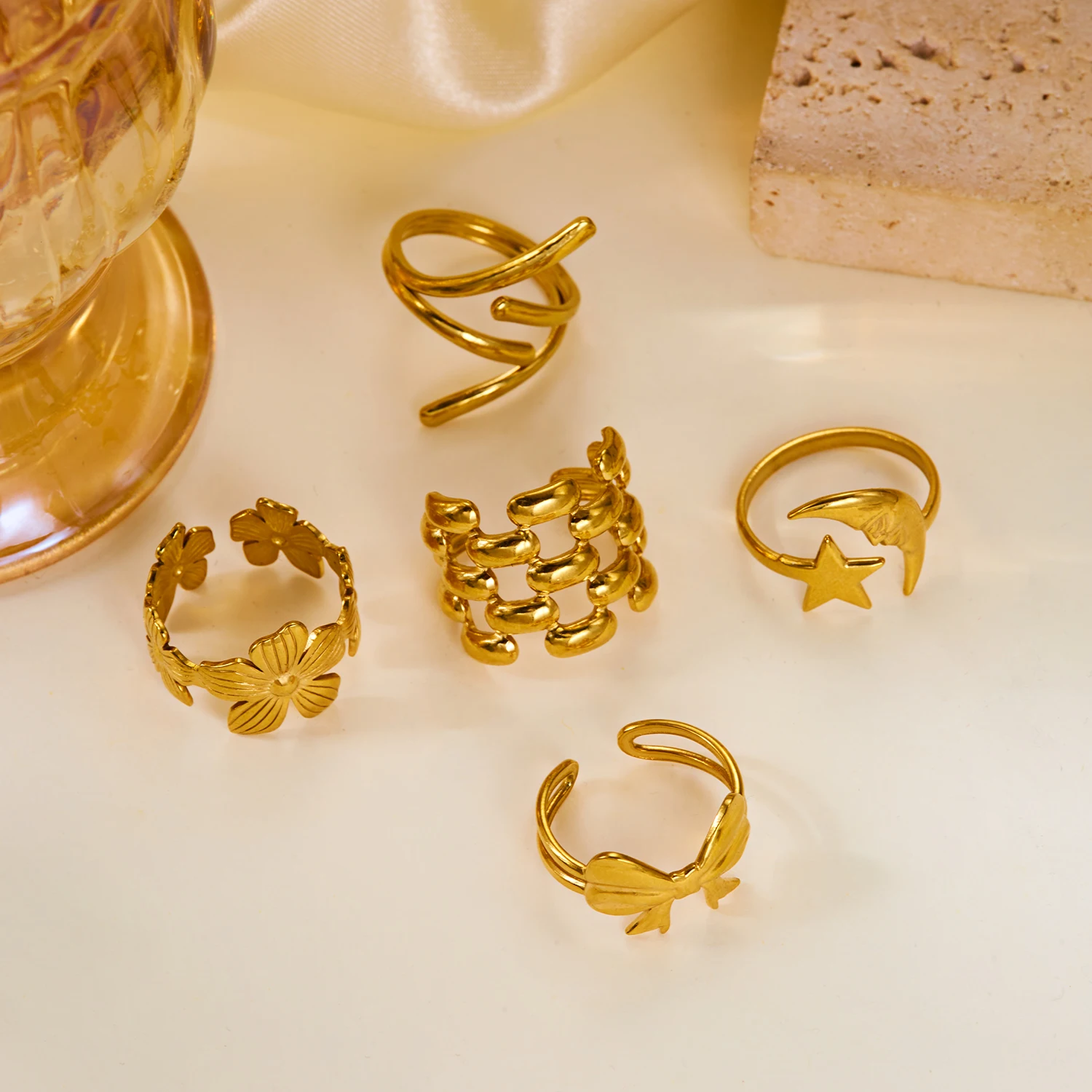 Gmai Goldfarben PVD-beschichteter Edelstahl-Ring-Set für Damen, Vintage-geometrische Statement-Ringe, Party-Schmuck, Geschenk, wasserdicht – Detail 7