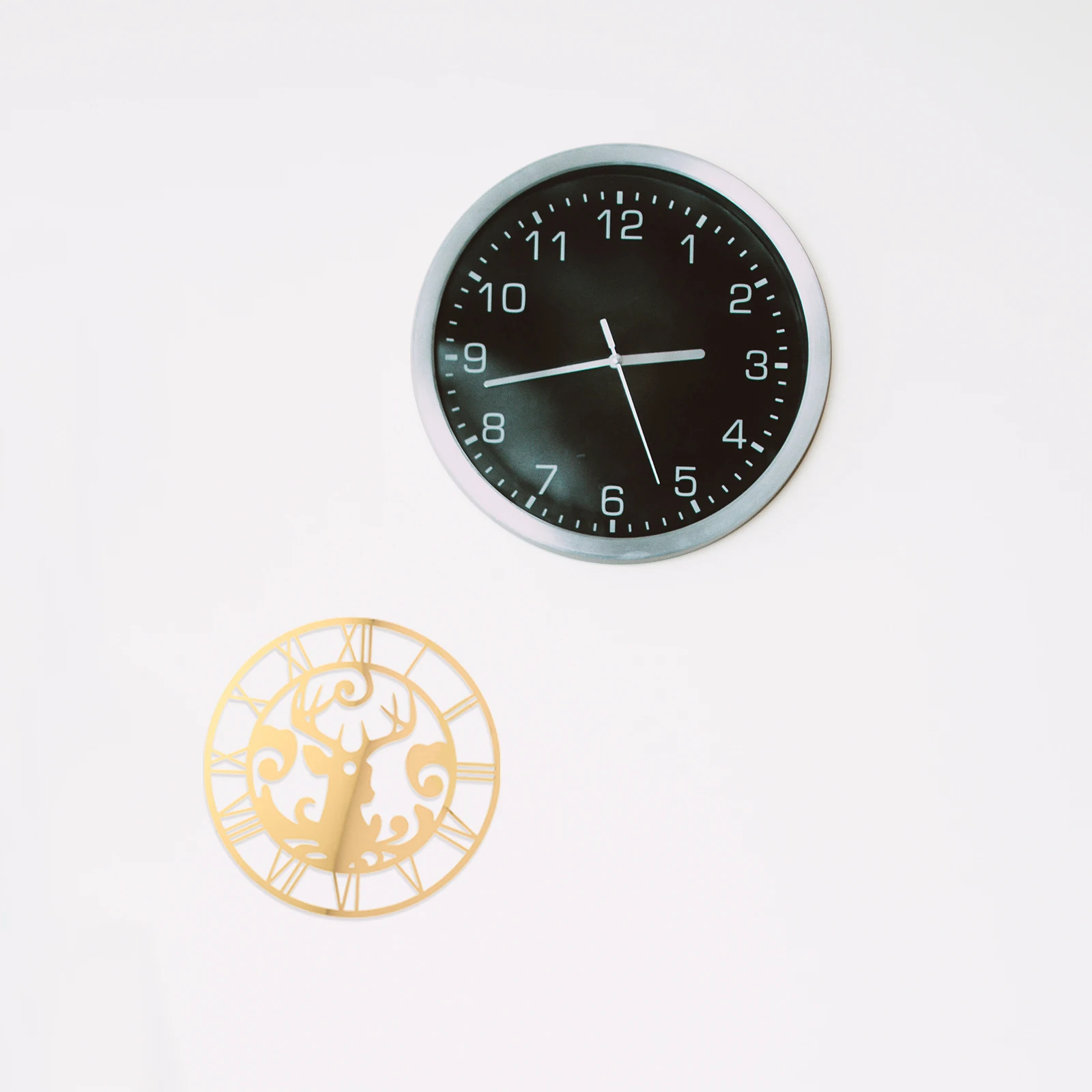 

Deer Shaped Wall Sticker Clock Acrylic Mirror Surface Living Room Bedroom Decor Roman Numerals Easy Install Mute Wall Clock