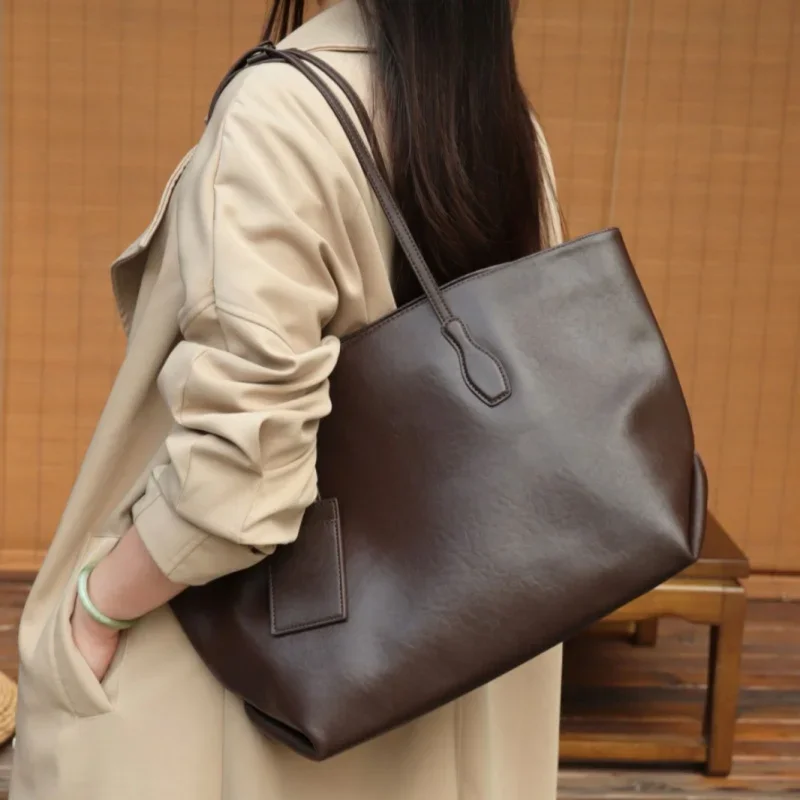 Bolso Retro de cuero suave para mujer, bolso de mano de piel de vaca con capa superior de un solo hombro, bandolera de mayor capacidad