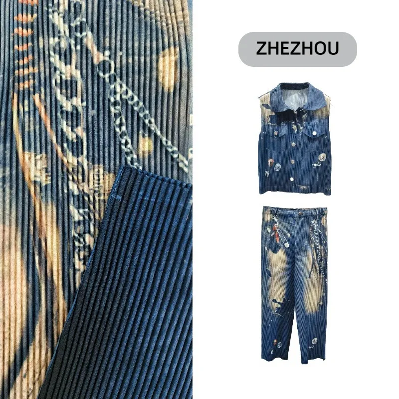 

Комплект плиссированных брюк Miyake, осень 2023, новый винтажный жилет с принтом, костюм для пригородных поездок, повседневный комплект из 2 предметов, свободная женская одежда из искусственного денима со складками