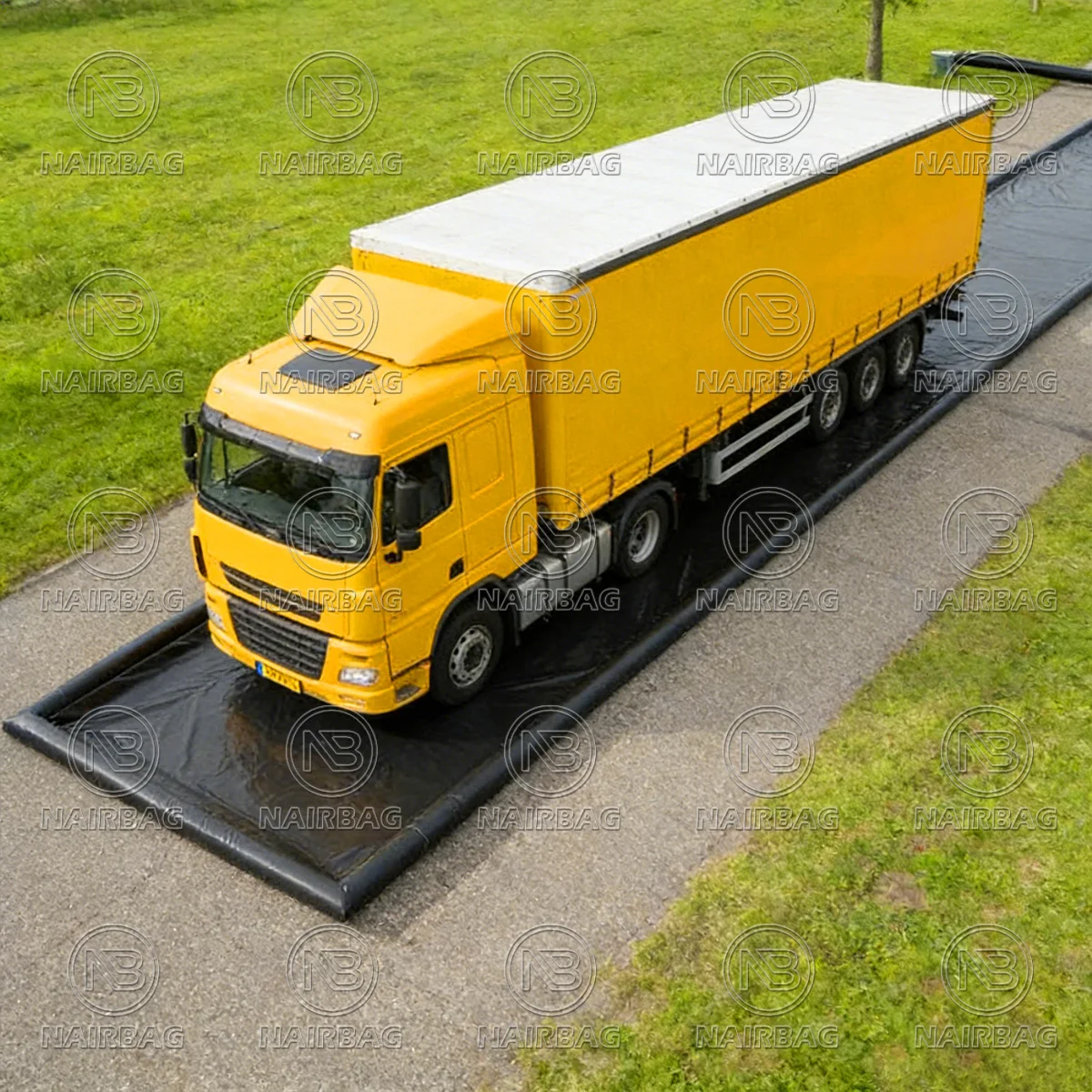 Nadmuchiwana mata/podkładka do myjni samochodowej, basen wodny do czyszczenia samochodów, warsztatów napraw samochodowych, usług detailingu samochodowego.